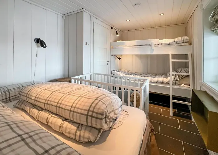 Semesterbostad Lovely In With Sauna *