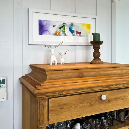 בית נופש Lovely In With Sauna *